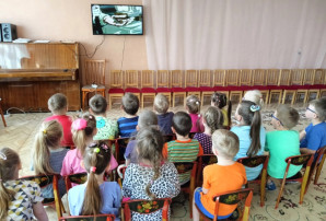 КИНОЗАЛ представляет... КИНОЗАЛ представляет.