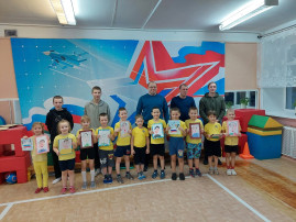 Военно - спортивная эстафета к Дню защитника Отечества Военно - спортивная эстафета к Дню защитника Отечества.