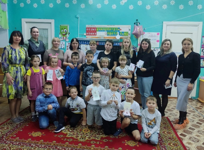 День сыновей и День матери День сыновей и День матери.
